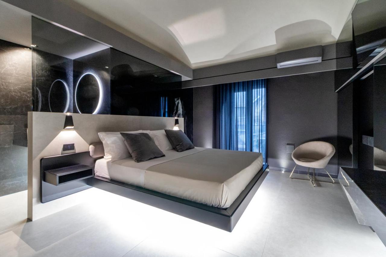 4 Suites " Unconventional Living Rooms " Catania Exterior photo