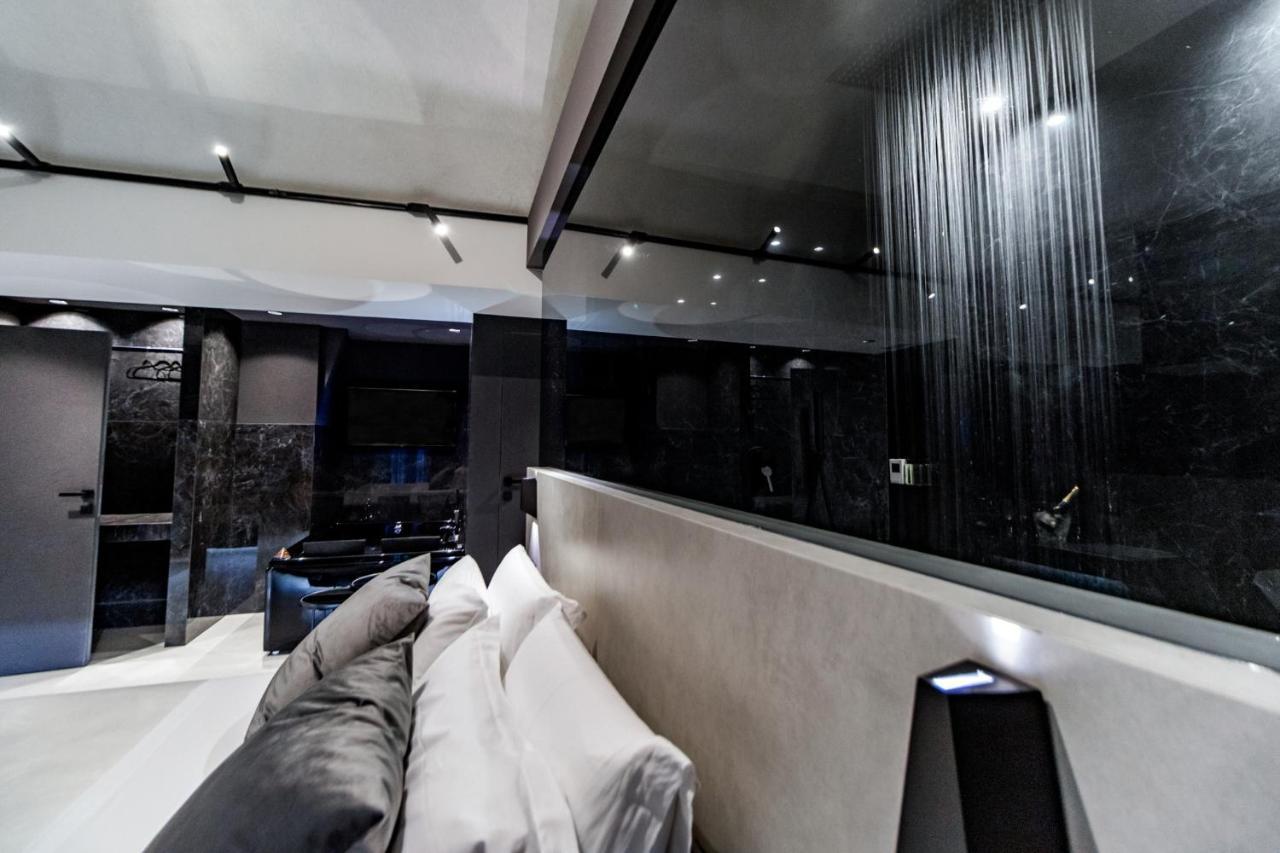 4 Suites " Unconventional Living Rooms " Catania Exterior photo